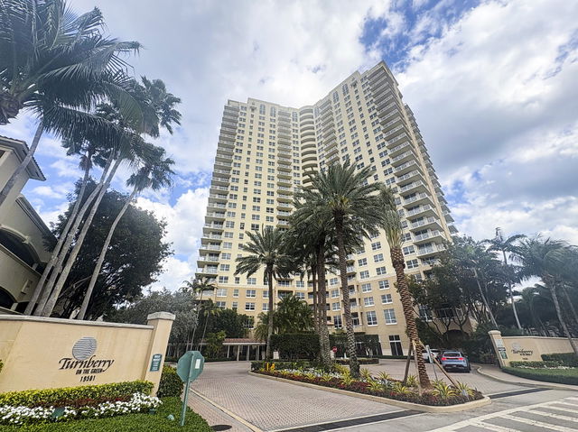 Turnberry on the Green photo 2